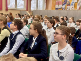 Поздравляем команду лицея с серебром на городском брейн-ринге «Знатоки филологии».