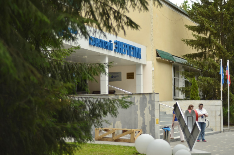 Летняя школа для одаренных детей открыла свои двери.