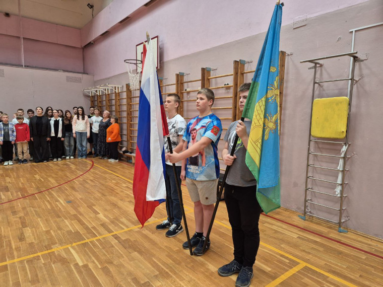 Торжественное открытие нового дня в лагере "Эрудит".